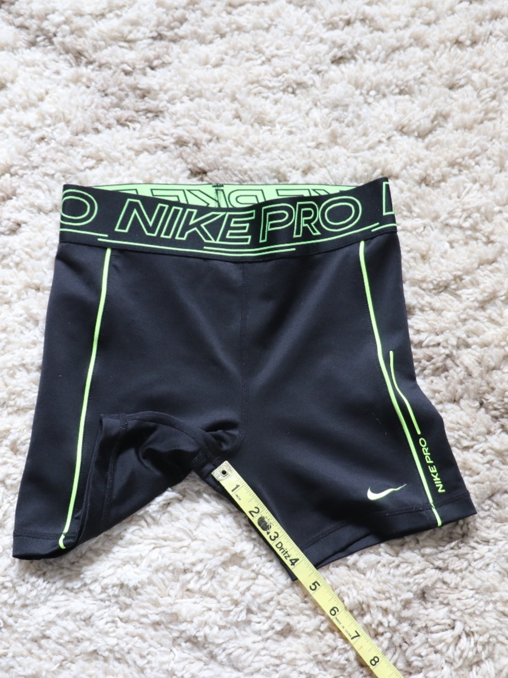 Nike Girls Dry-Fit Pro Sport Shorts Color Black/Volt (Neon Yellow) Size Large - Picture 2 of 5
